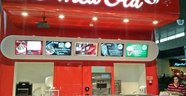 Stinova signs Subvertice as a Digital Signage Reseller in Portugal at ISE 2011...