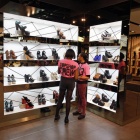 Photo: British Chic Tested as Asos to TopShop Seek U.S. Growth: Retail...