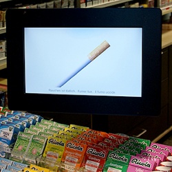 Photo: screenFOODnet present digital signage for retail...