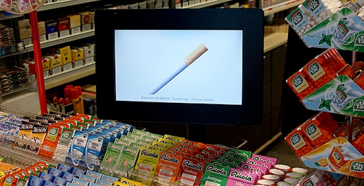 Photo: screenFOODnet present digital signage for retail...