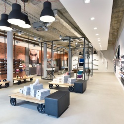 Photo: What shop design can look like: Sneakstar in Flensburg...