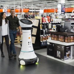Photo: Robot assists shoppers at Saturn in Germany