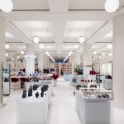 Thumbnail-Photo: Selfridges will triple the size of its current luxury handbag department...