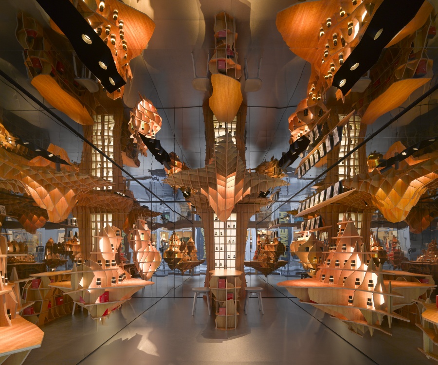 Photo: Editions de Parfums: Like a voyage into a parallel world...