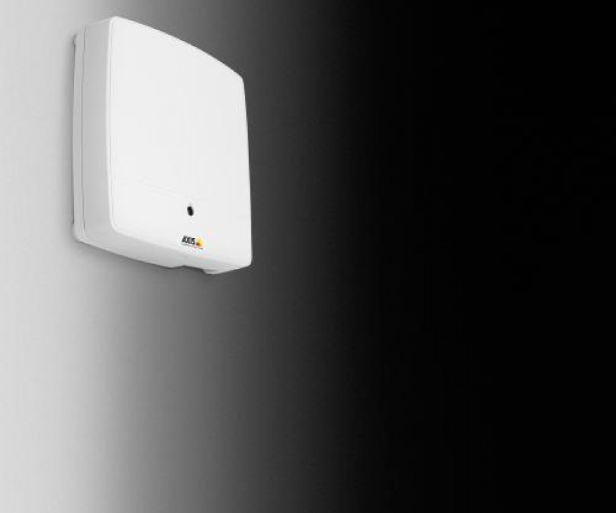 Photo: Axis launches first integrated, open, IP-based mobile access control...