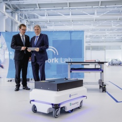 Thumbnail-Photo: Schaeffler AG and Fraunhofer sign a strategic partnership agreement...