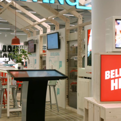 Thumbnail-Photo: MediaMarkt Eindhoven: Inspiring customers with interactive technologies...