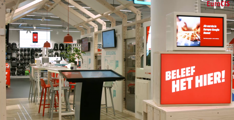 Photo: MediaMarkt Eindhoven: Inspiring customers with interactive technologies...
