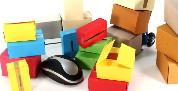 Colourful cartons and computer mouse; copyright: panthermedia.net / Marén...
