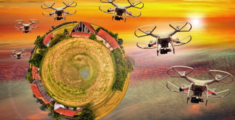 Flying drones; copyright: PantherMedia / Nightman1965...