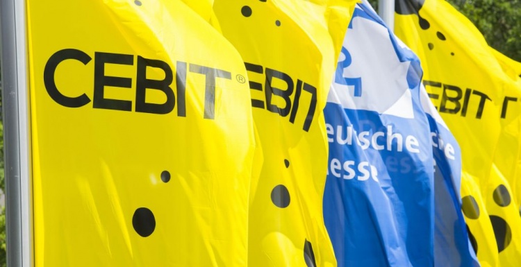 Flags of trade fair Cebit; copyright: Deutsche Messe, Hannover...