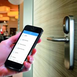 Thumbnail-Photo: Cloud access control for retail companies