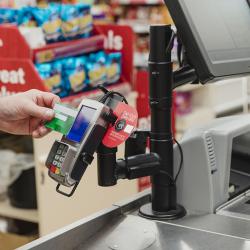 Thumbnail-Photo: Corona crisis: Contactless payment more popular than ever...