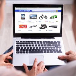 Thumbnail-Photo: 26 percent of UK shoppers plan to spend more online after COVID-19...