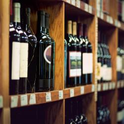 Thumbnail-Photo: Pandemic fuels wine sales at grocery & convenience stores...