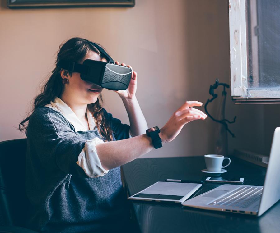 Photo: Augmented reality in online shopping