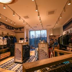 Thumbnail-Photo: SWIX concept retail store in historic Lake Placid...