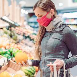 Thumbnail-Photo: British shoppers visit variety discounters for grocery shopping...