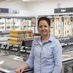 Thumbnail-Photo: Ambitious Spar grocer wins international award...