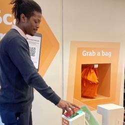 Thumbnail-Photo: Sainsbury’s introduces contactless, checkout-free shopping with...