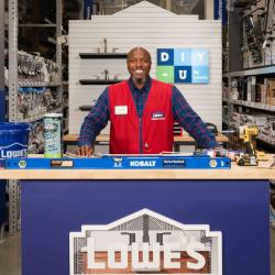 Thumbnail-Photo: Lowes reimagines DIY learning and shopping experiences...