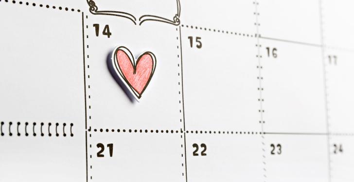Calendar where February 14 is marked with a heart.