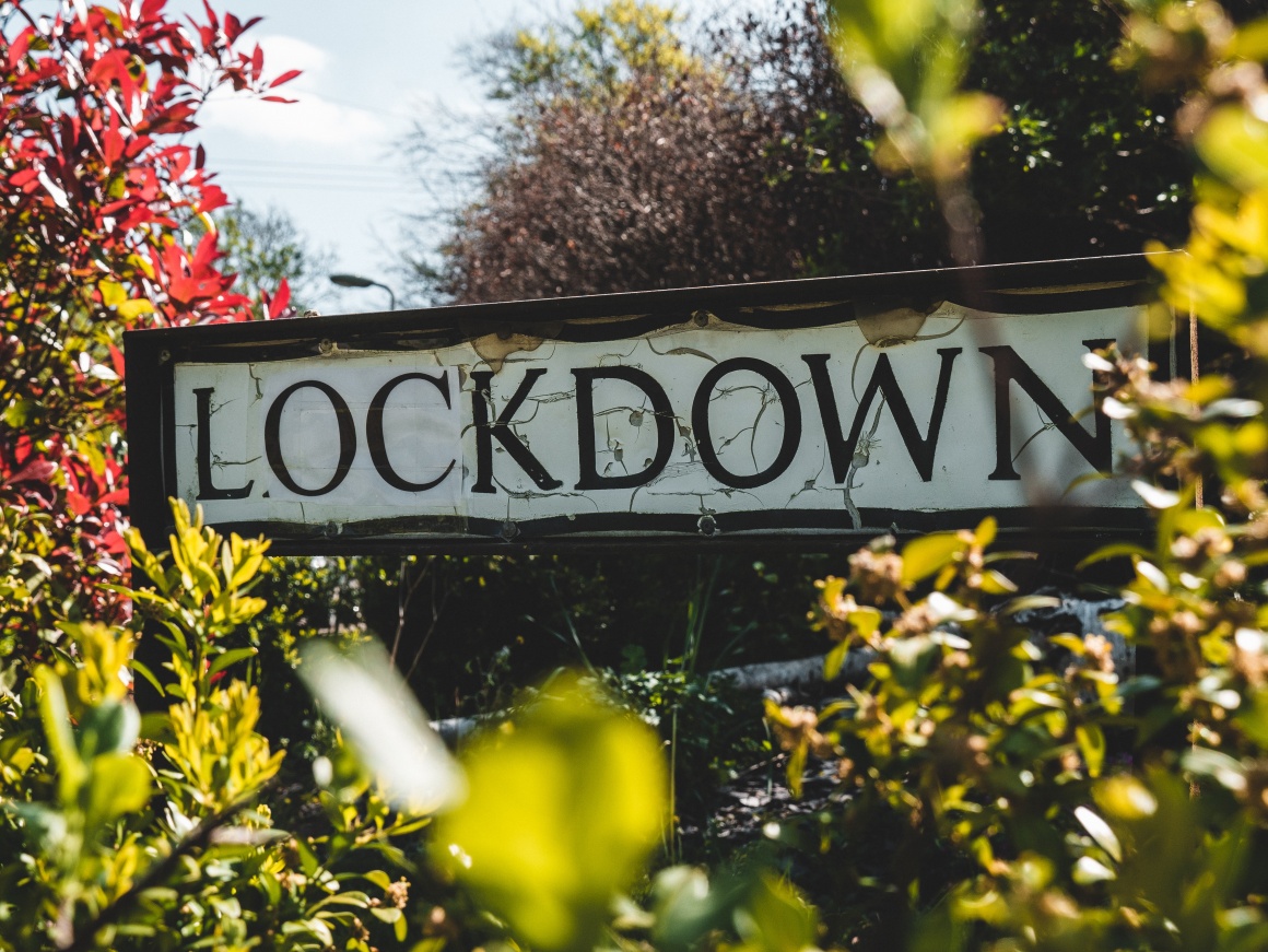 A sign saying Lockdown