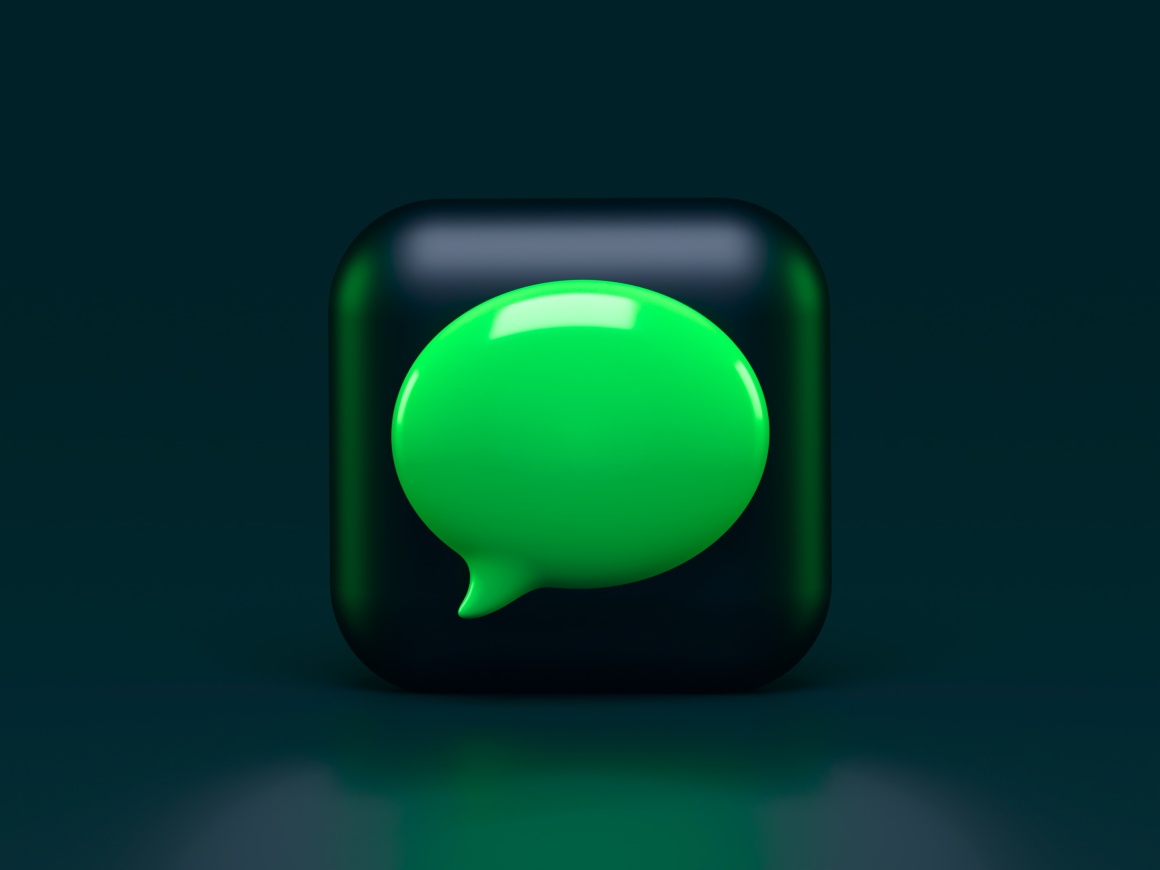 A green speech bubble