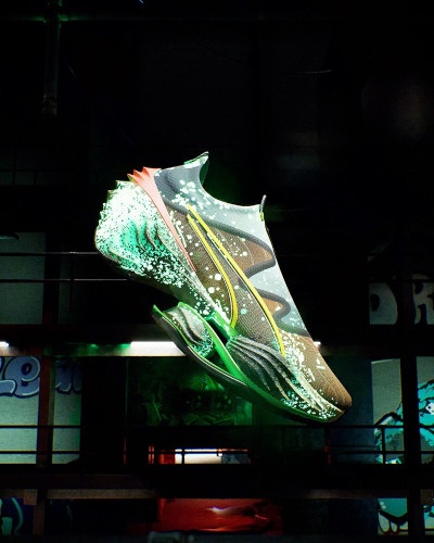 A virtual green sports shoe