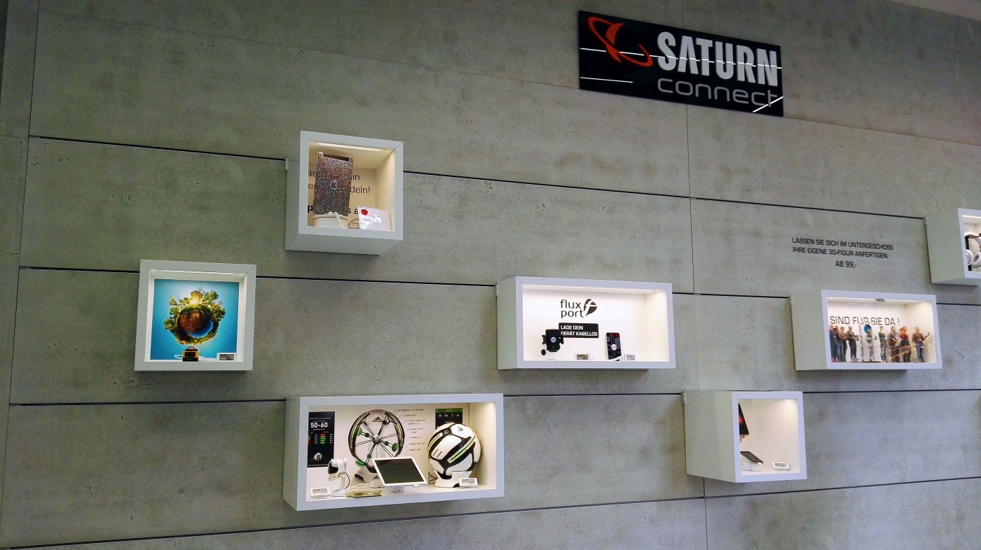 Photo: Hands-on digital lifestyle