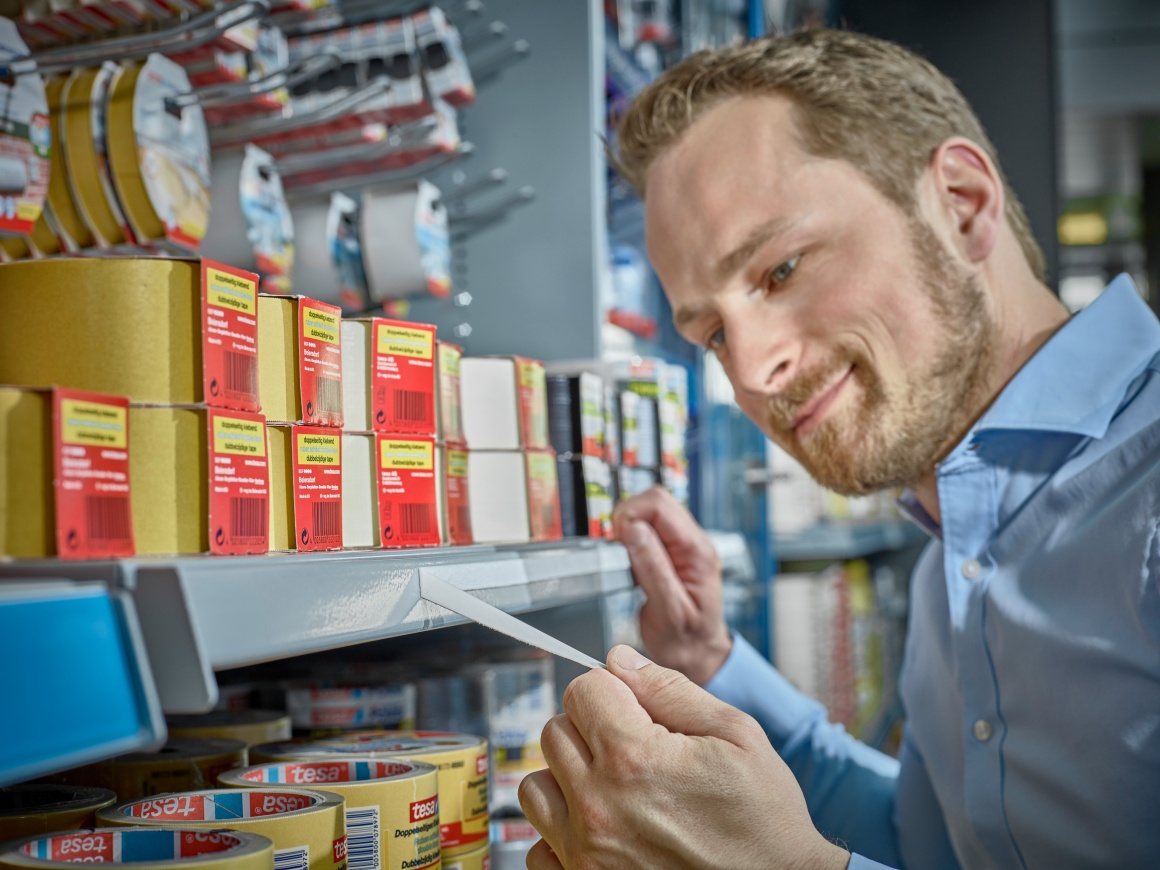 Photo: An end to adhesive tape residue on the supermarket shelf...