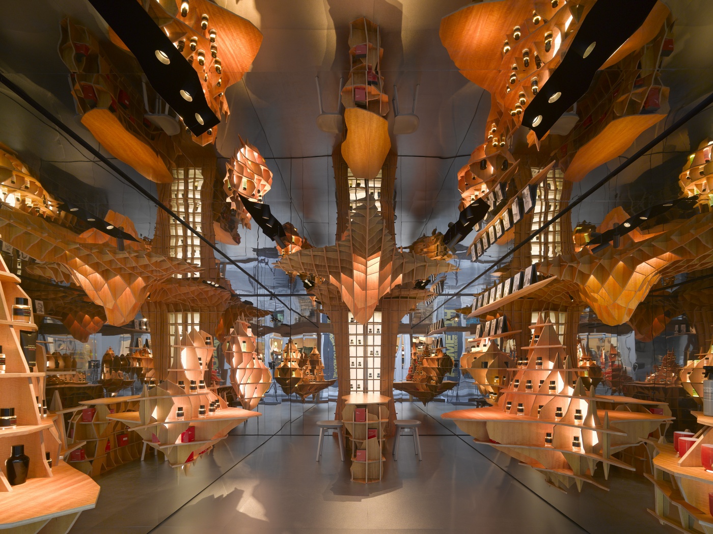 Photo: Editions de Parfums: Like a voyage into a parallel world...