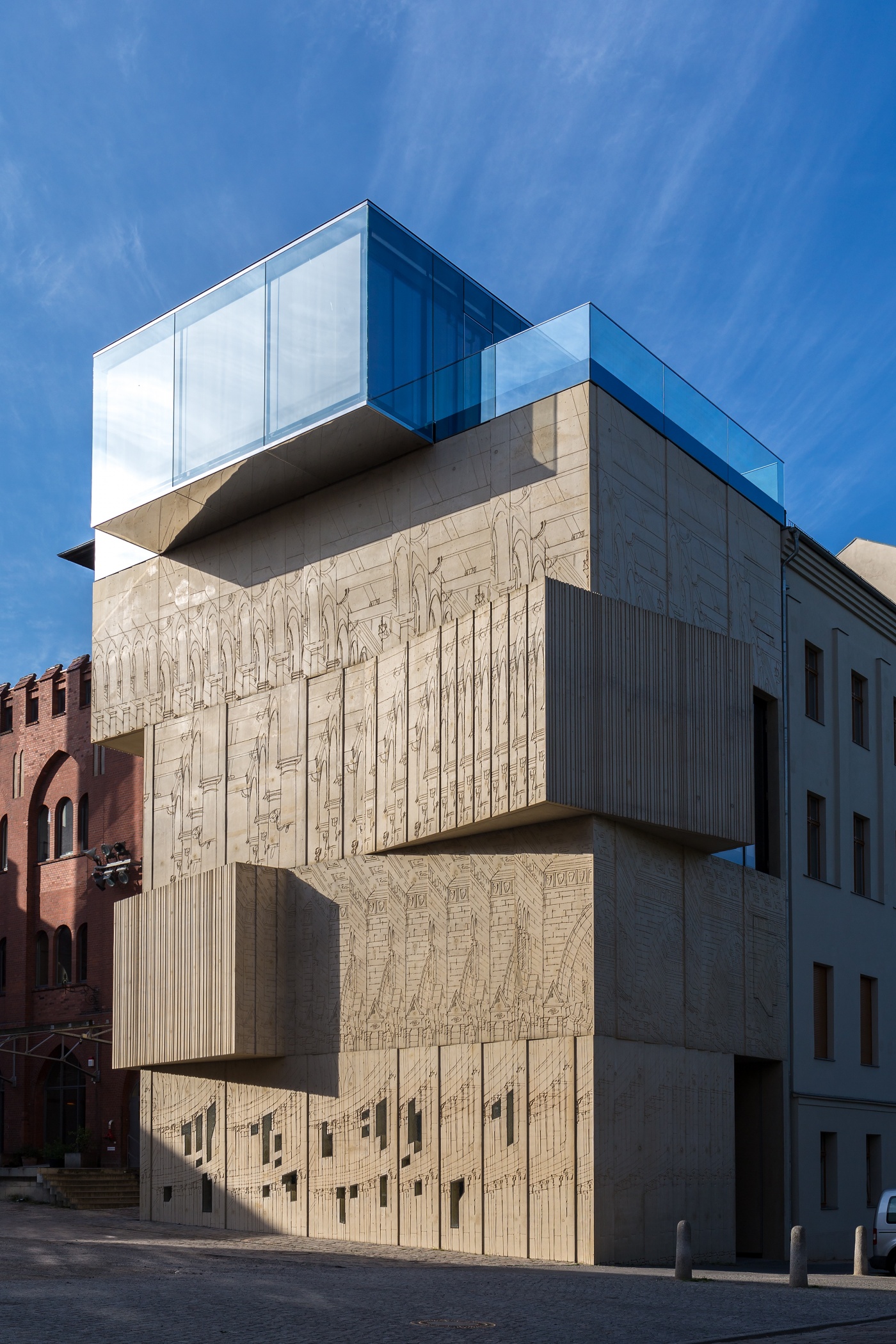 Photo: Concrete use in architecture and design: “Imperfection is back in...