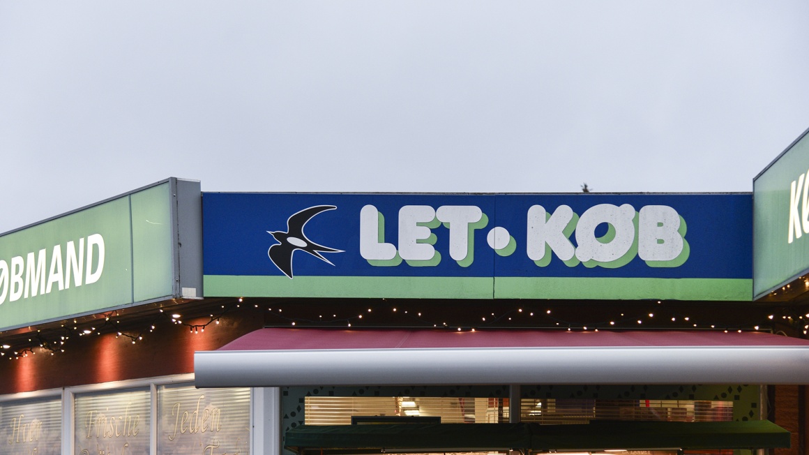 Let-Køb-Store from the outside